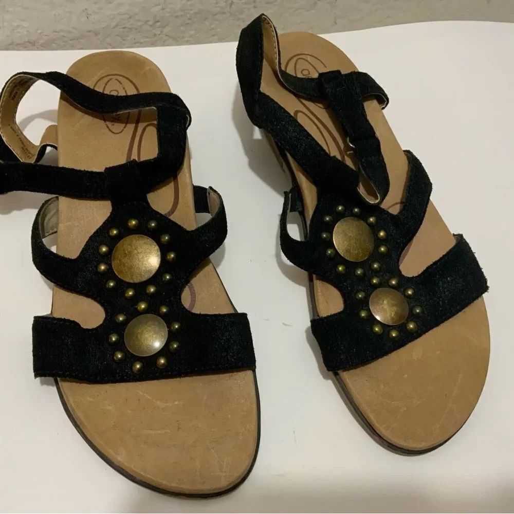 AETREX Suede Low Heel Flat Comfort Studded Sandal Sz US 8.5 EUR 39